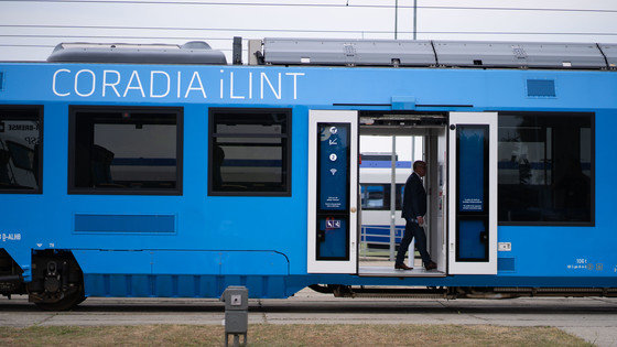 POLSKA PREMIERA: ALSTOM ZAPREZENTOWAŁ CORADIA ILINT, PIERWSZY NA ŚWIECIE POCIĄG WODOROWY